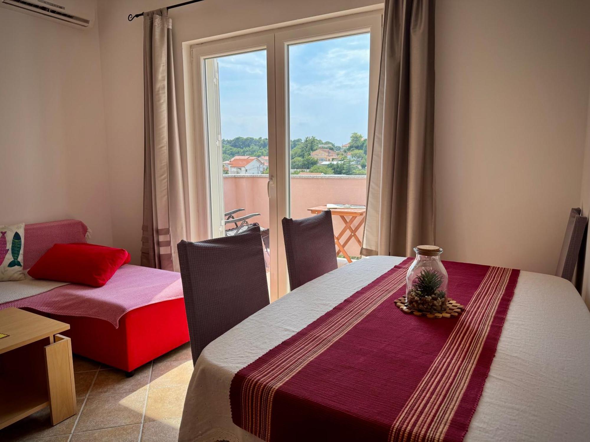 Maricic Rab Island Palit